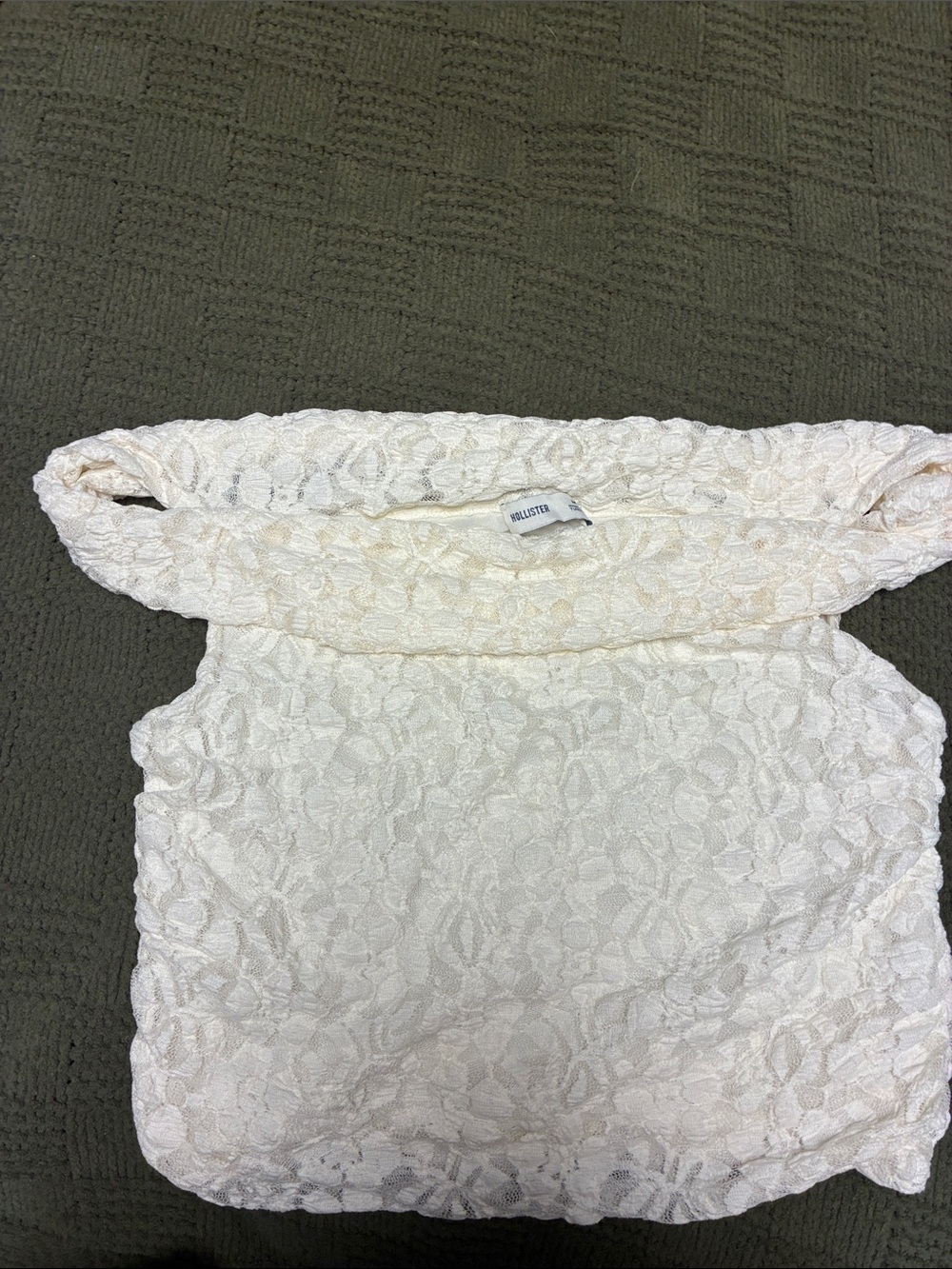 Hollister Cream Lace Off-Shoulder Crop Top